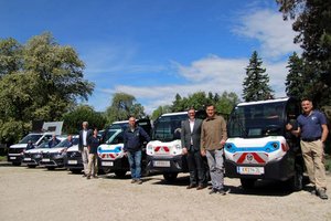 Moderne E-Fahrzeuge: Abteilung Stadtgarten treibt Dekarbonisierung voran. Foto: StadtKommunikation/Spatzek Moderne E-Fahrzeuge: Abteilung Stadtgarten treibt Dekarbonisierung voran. Foto: StadtKommunikation/Spatzek