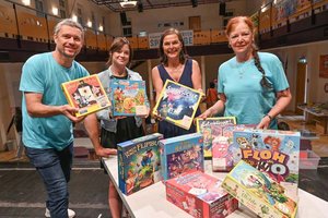 Stadträtin Mag. Corinna Smrecnik und Mag. Astrid Malle (Leiterin des Büros für Frauen, Chancengleichheit und Generationen) eröffneten am Mittwoch die Klagenfurter Spieletage im Gemeindezentrum St. Ruprecht. Foto: StadtKommunikation/Hronek