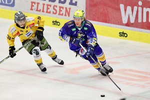 VSV-Ass Philipp Lindner ist Kärntner Eishockey-Superstar 2022/2023. Foto: VSV