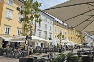 Am Alten Platz: Bar Italia und Teatro laden zum WM Quartier zur Fußball-WM 2026. Foto: Mein Klagenfurt