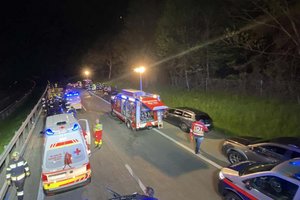 Tragisch: Tödlicher Unfall auf der A2 in Velden. Foto: FF Krumpendorf