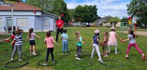 Leichtathletik begeistert Kinder im Kindergarten Ebenthal. Foto: Kindergarten Ebenthal