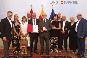 Auszeichnungen für verdiente Persönlichkeiten. Foto:  LPD Kärnten/Eggenberger