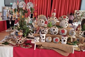 Advent in Ebenthal: Hobbykünstler zeigen ihre Werke im Kulturhaus Gurnitz. Foto: zVg