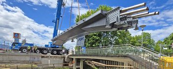 Neues Tragwerk des Heinzelstegs führt über den Lendkanal. Foto: Mein Klagenfurt