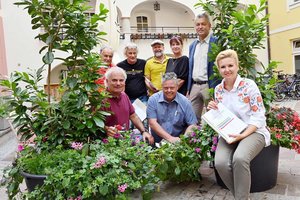 Klagenfurt im Blumenschmuck: Jury tourte durch die Stadt. Foto: StadtKommunikation/Hronek