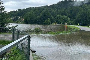 Hochwasserschutz: Schäden am Treimischer Teich werden umgehend saniert. Foto: FF Viktring - Stein / Neudorf