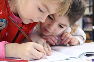 452 Schulabmeldungen: Eltern müssen künftig Qualifikation für häuslichen Unterricht nachweisen