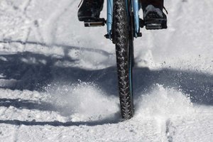 ÖAMTC testet Winterreifen für Fahrräder. Foto: ÖAMTC