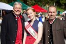 Landeshauptmann Peter Kaiser,  Gailtaler Käsekönigin Jenny Hubmann und Bürgermeister Markus Salcher