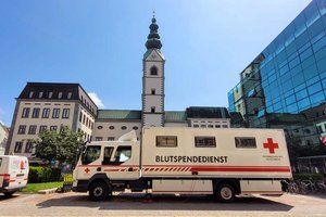 Blutspendeaktion zum Weltblutspendetag am Domplatz. Foto: Mein Klagenfurt