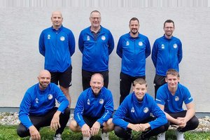 KSK Klagenfurt-Magdalensberg, stehend von links: Andrej Lahovec, Werner Rössler, Daniel Waldhauser und Martin Oberrauner; Hockend: Roman Leitner, Dominik Konec, Rafael Waldhauser und Sandro Winter. Foto: KSK Klagenfurt-Magdalensberg