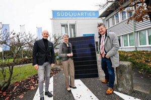 ürgermeister Christian Scheider, Andreas Fritz MSc., Geschäftsführer im Südquartier und Landeshauptmann Stellvertreterin Dr. Gaby Schaunig besichtigten die neuen Räumlichkeiten. Foto: StadtKommunikation/Bauer