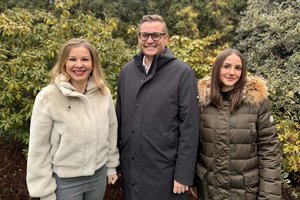 Ab 1. Dezember arbeiten Dr. Julia Löschnig im Stadtratsbüro und Victoria Pucher als Bezirksgeschäftsführerin für die Klagenfurter Volkspartei. Foto: Klagenfurter Volkspartei