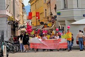 Ca. 100 Abtreibungsgegner marschierten durch Klagenfurt. Foto: jugendfuerdasleben.at