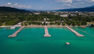 Das Klagenfurter Strandbad, Europas größtes und schönstes Binnenseebad, öffnet seine Tore und lädt zum Auftakt der Badesaison 2023. Foto: Foto: Stadtwerke Klagenfurt/Helge Bauer