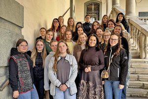 Girls in Politics: 30 junge Frauen zu Gast im Kärntner Landtag. Foto: ÖVP-Landtagsclub