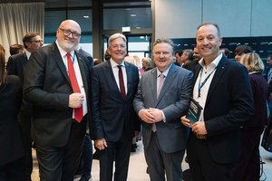 ÖBB-Chef Andreas Matthä, LH Peter Kaiser, Bürgermeister Michael Ludwig, Andreas Lanner. Foto: LPD Kärnten/Clemens Schmiedbauer