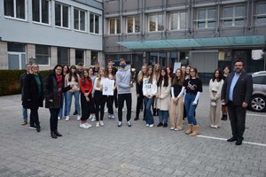 Ingeborg-Bachmann-Gymnasium gewinnt den „Energy Globe Austria“. Foto: Büro LR.in Schaar