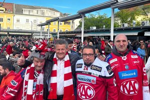 KAC-Fans können auch dieses Jahr wieder gemeinsam am Benediktinermarkt die Rotjacken anfeuern. Foto: Büro Bürgermeister