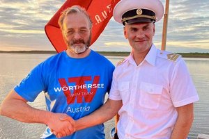 Erik Demczuk vom Verein „Woerthersee-Swim“ schwimmt am Polarkreis. Foto: Verein „Woerthersee-Swim“ 