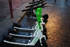 Scooter-Sheriffs in Klagenfurt im Einsatz. Foto: Lime