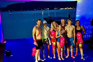Wörthersee Swim Night: Nachtschwimmen trotz Dauerregens ein voller Erfolg. Foto: Verein Wörthersee Swim
