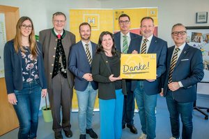 Lions Club Klagenfurt ARTecon spendet 10.000 Euro für Psychotherapie des Hilfswerk Kärnten. Foto: Hilfswerk Kärnten/Bernhard Knaus