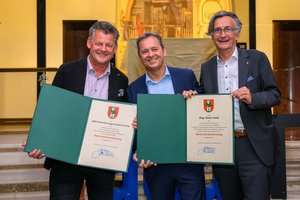 25 Jahre addIT: Stadt Klagenfurt ehrt IT-Unternehmen und Geschäftsführer Dieter Jandl. Foto: StadtKommunikation / Hude