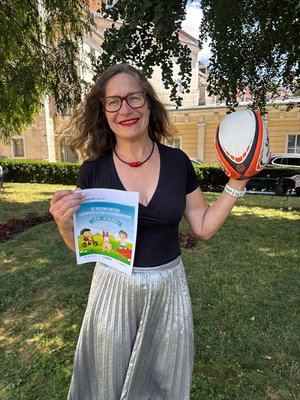 Sportstadträtin DI Constance Mochar freut sich auf das diesjährige Sommersportschnuppern und lädt interessierte Kinder und Jugendliche herzlich ein, neue Vereine und Sportarten auszuprobieren. Foto: Büro Stadträtin Mochar