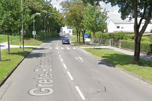 Grete-Bittner-Straße: Autolenker übersah Frau am Schutzweg. Foto: Google Street View