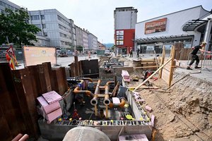 Bauarbeiten in der St. Ruprechter Straße früher als geplant abgeschlossen. Das Foto zeigt die Baustelle Ende Juli. Foto: Helge Bauer/STW