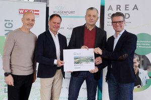 V.l.: Wirtschaftskoordinator Andreas Fritz, MSc., Udo Tarmann, UZ Immo Geschäftsführer, Wirtschaftsreferent Stadtrat Max Habenicht und Franz Ahm, WKK Bezirksstellen Obmann Klagenfurt-Stadt. Foto: StadtKommunikation/Wajand