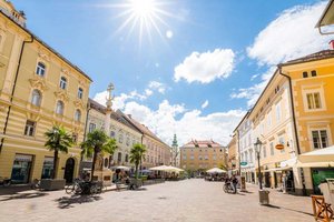 Gewichtsbeschränkung für LKW-Zulieferverkehr am Alten Platz. Foto: Tourismus Region Klagenfurt am Wörthersee/Michael Stabentheiner