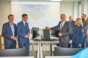Innenminister Gerhard Karner nahm das CCTC in Klagenfurt offiziell in Betrieb. Foto: Landespolizeidirektion Kärnten/Dexl