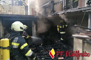 100 Einsatzkräfte bei Wohnhausbrand in Moosburg. Foto: FF Wölfnitz