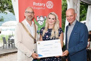 Rotary Club Klagenfurt spendet 5.000 Euro für Wandelstern. Foto: Rotary Club Klagenfurt / Mein Sternenkind