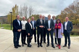 v.l.n.r: Herwig Draxler, Andreas Fritz, Doris Posch, Dieter Hardt-Stremayr, Günther Riegler, Bernhard Lamprecht, Max Habenicht, Hansjörg Schusser, Inga Horny, Udo Tarmann. Foto: Klagenfurt Marketing