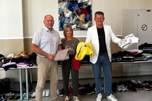 Bürgermeister Christian Scheider mit Sozialabteilungsleiter Joachim Katzenberger und Annemarie Gruber vom Fundbüro. Foto: Büro BGM
