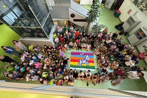 Ferlacher Kinder sammeln Stöpsel für den guten Zweck. Foto: Volksschule 2 Ferlach